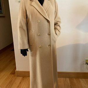 Woman’s Camel Hair.